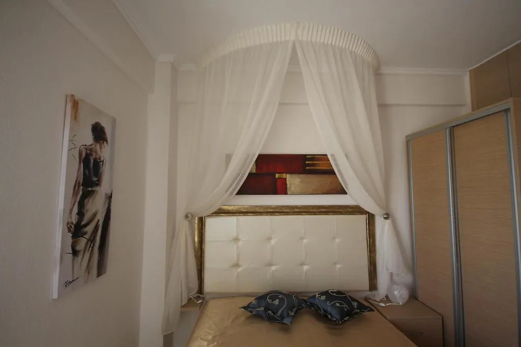 Halkidiki Aggelos Apartments 플로지타