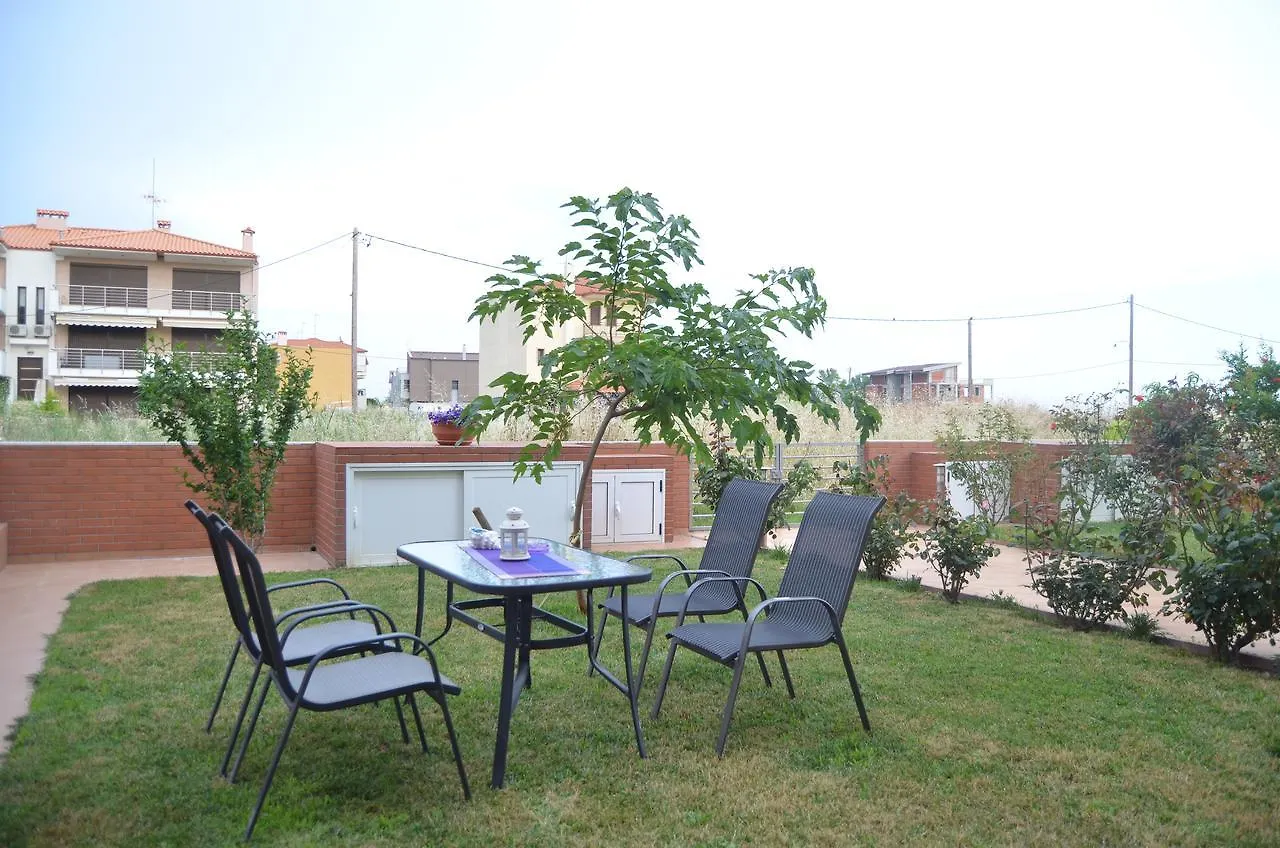 Halkidiki Aggelos Apartments 플로지타